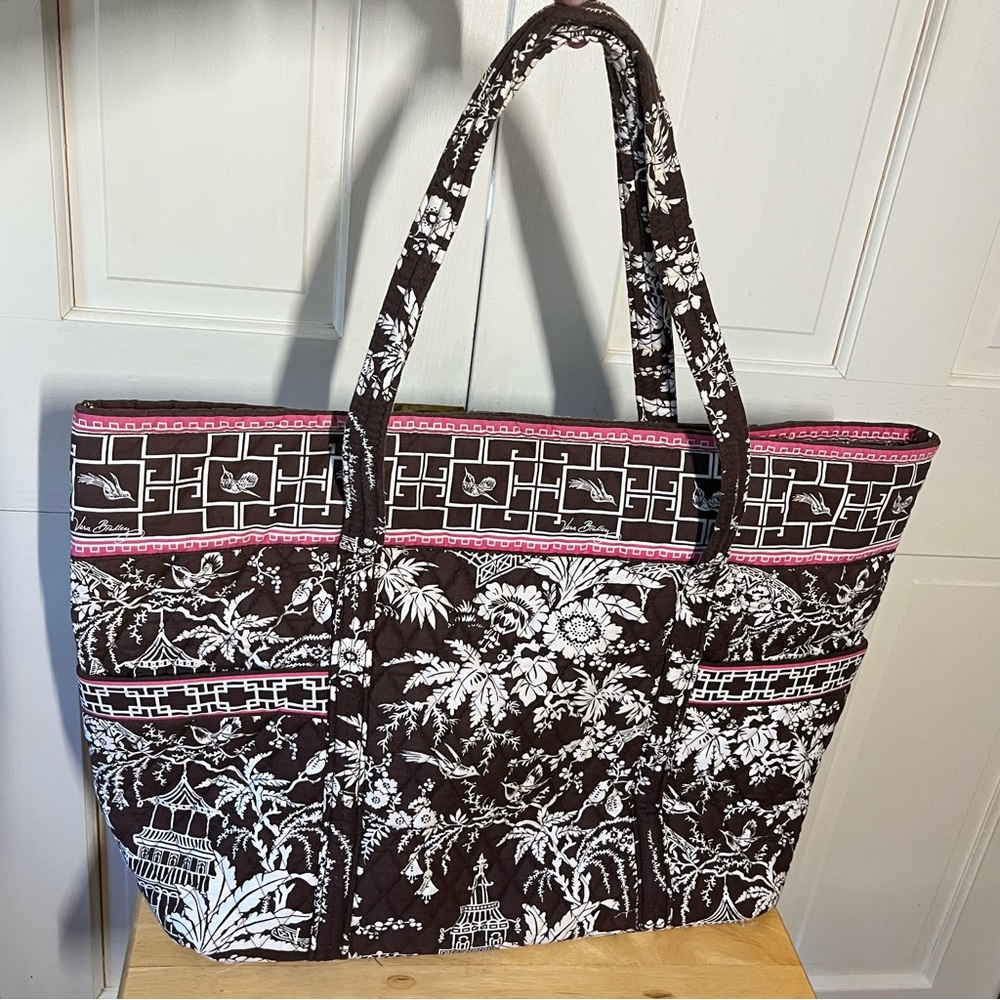 Vera Bradley Large Tote Bag (Imperial Toile)